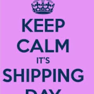 Keep Calm It's Shipping Day Graphic Tee